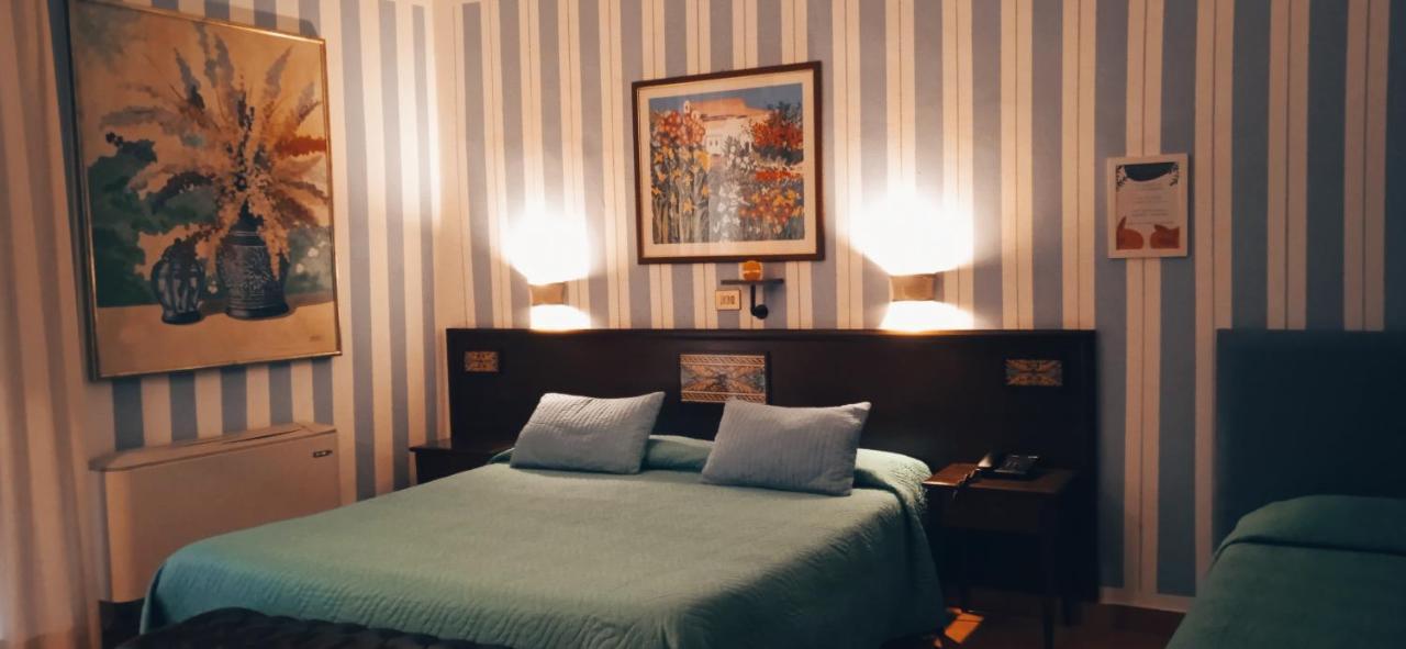Hotel Plaza Кальтаніссетта Екстер'єр фото
